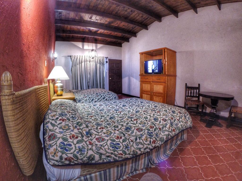Hotel Parador Santa Cruz Creel Room photo