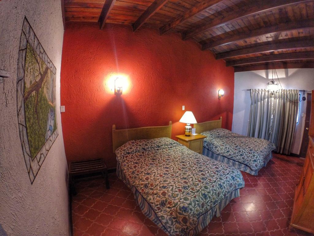 Hotel Parador Santa Cruz Creel Room photo
